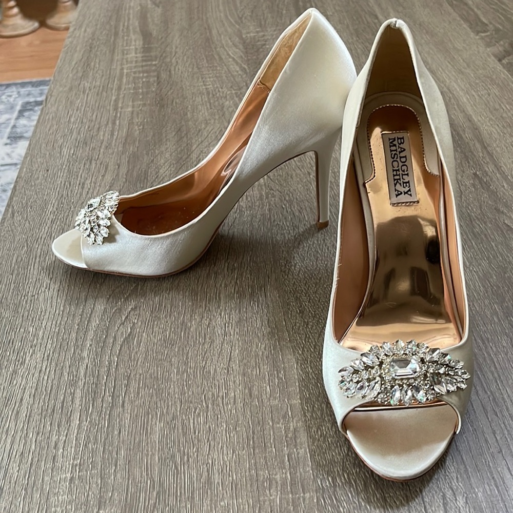 Badgley Mischka heels. Style: ‘Lavendar II’. Size 9